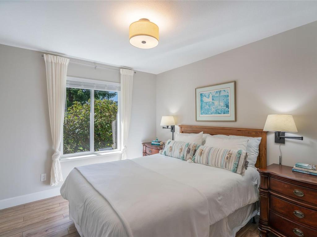 









428


Dogwood

St North,
Parksville,




BC
V9P 1C6

