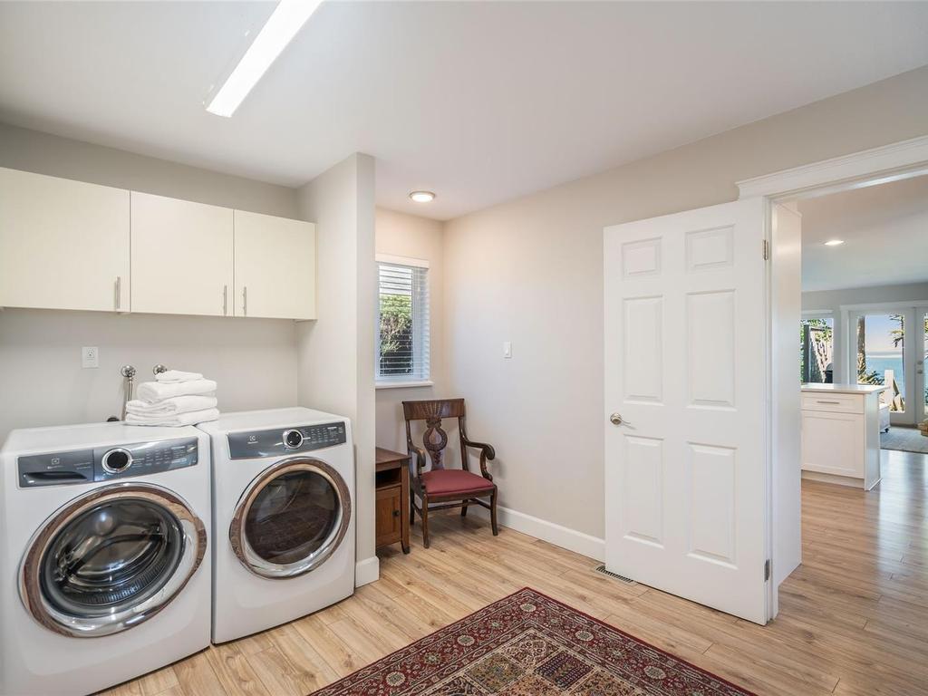 









428


Dogwood

St North,
Parksville,




BC
V9P 1C6

