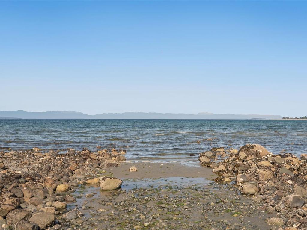 









428


Dogwood

St North,
Parksville,




BC
V9P 1C6


