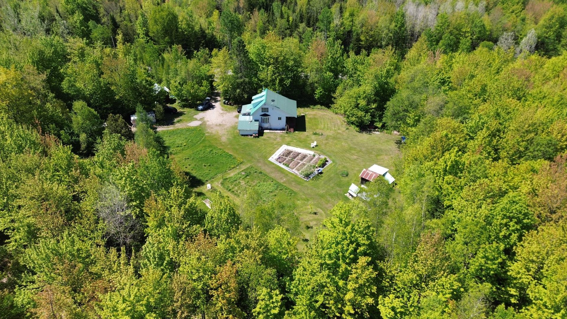 









184


9e Rang

,
Lefebvre,







QC
J0H2C0

