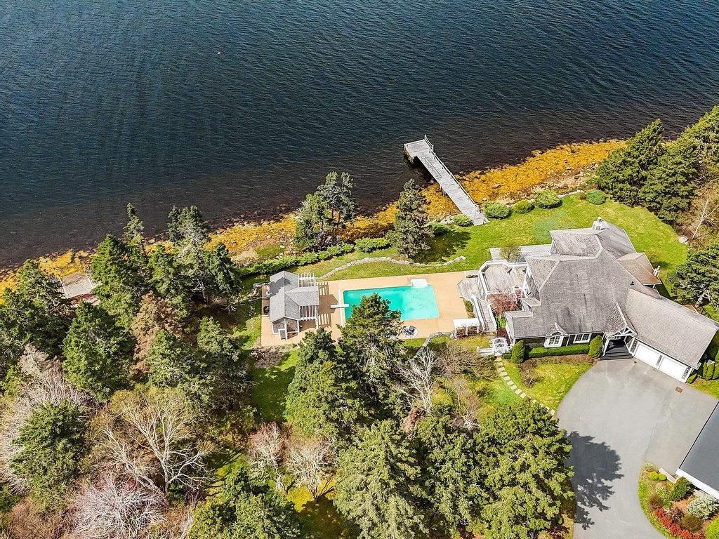 












56 Oceansea Drive

,
Glen Margaret,




NS
B3Z 3G4

