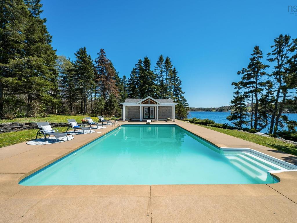












56 Oceansea Drive

,
Glen Margaret,




NS
B3Z 3G4

