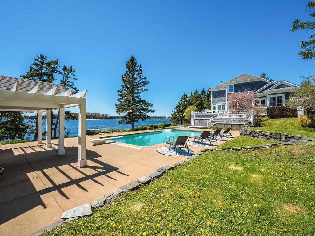 












56 Oceansea Drive

,
Glen Margaret,




NS
B3Z 3G4

