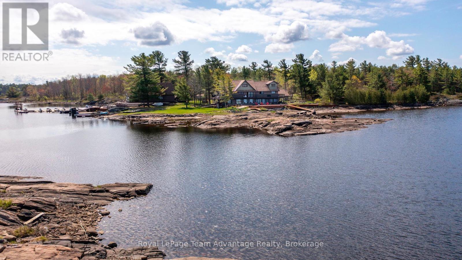 












3 A20 ISLAND

,
The Archipelago (Archipelago North),




Ontario
P0G1K0


