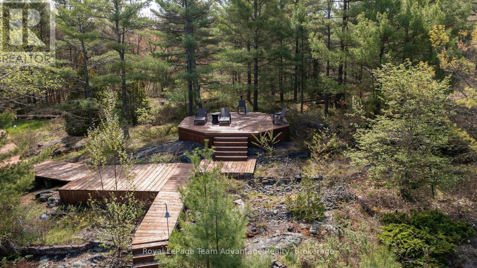 












3 A20 ISLAND

,
The Archipelago (Archipelago North),




Ontario
P0G1K0

