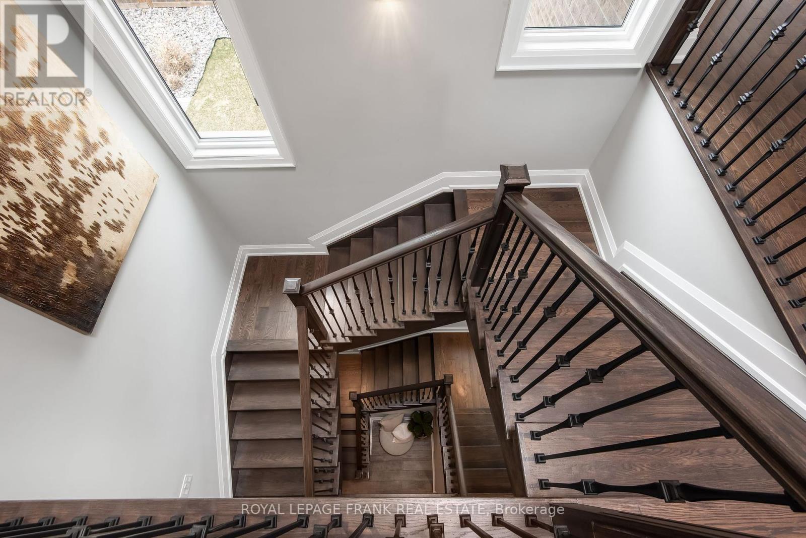 












52 WOOTTEN WAY N

,
Markham (Markham Village),




Ontario
L3P2Y4

