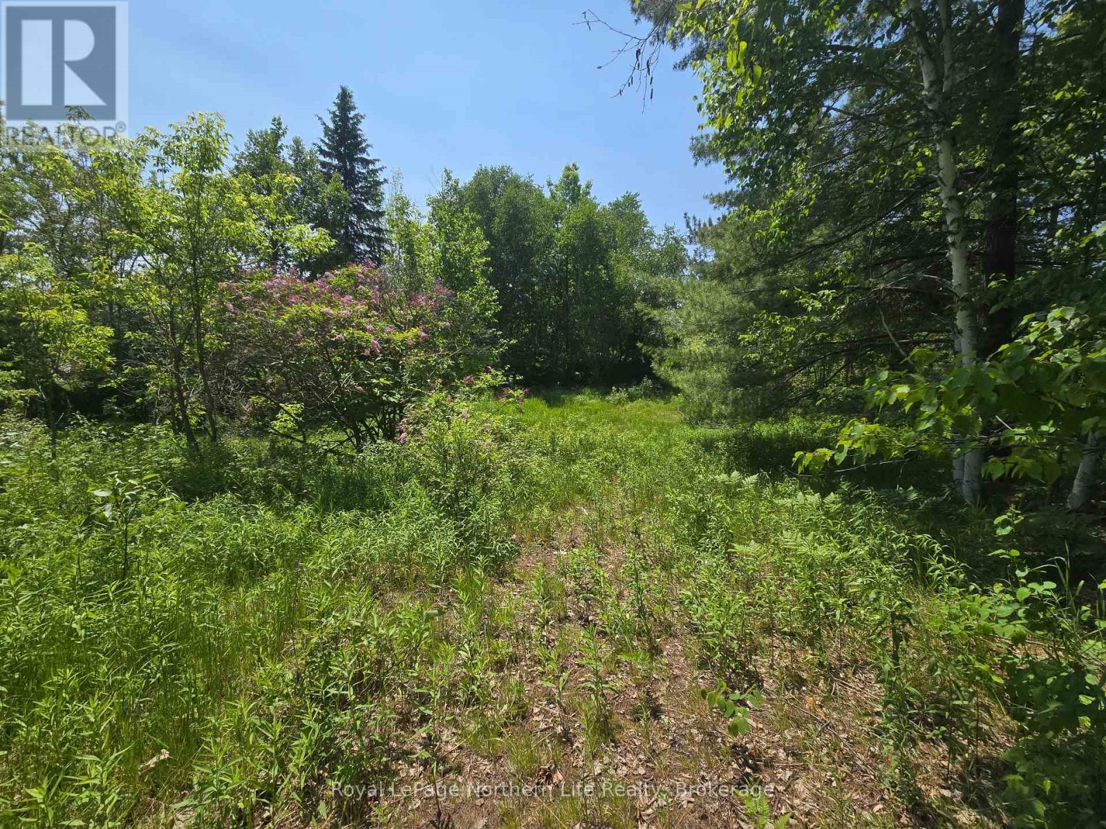 












300 TWIN LAKES ROAD

,
North Bay (Birchaven),







Ontario
P1B8J5

