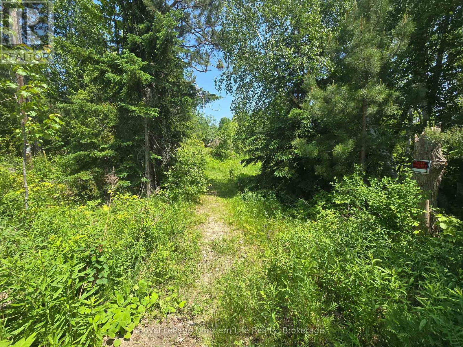 












300 TWIN LAKES ROAD

,
North Bay (Birchaven),







Ontario
P1B8J5

