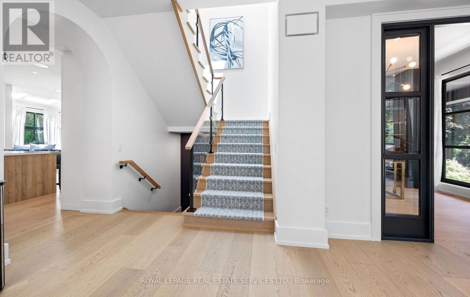 












10 COLWOOD ROAD

,
Toronto,




Ontario
M9A4E3

