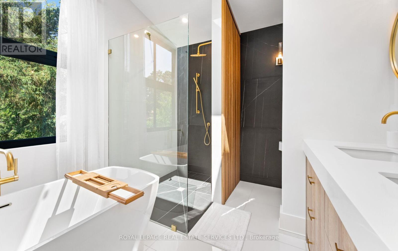 












10 COLWOOD ROAD

,
Toronto,




Ontario
M9A4E3

