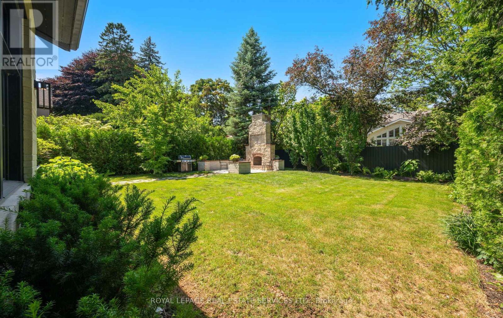 












10 COLWOOD ROAD

,
Toronto,




Ontario
M9A4E3

