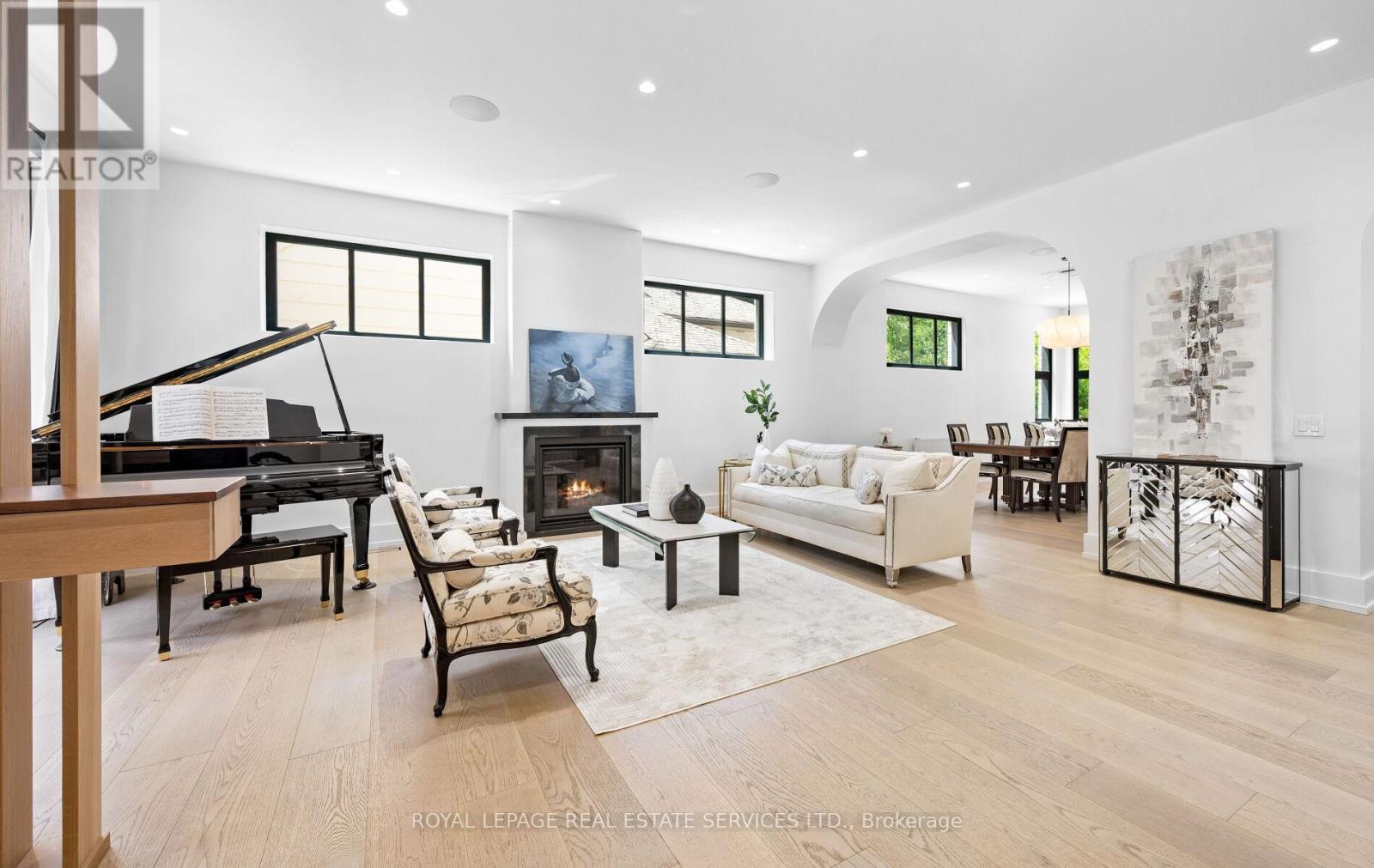












10 COLWOOD ROAD

,
Toronto,




Ontario
M9A4E3

