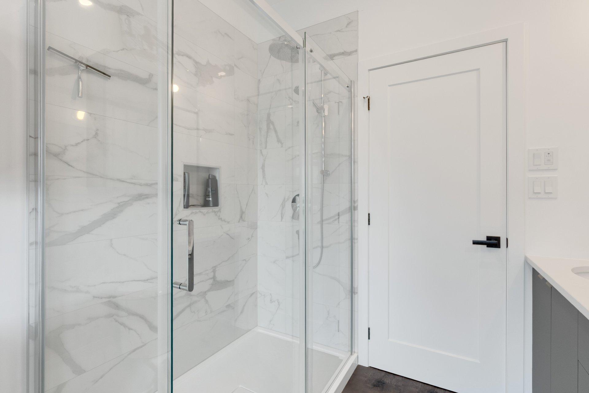 









553


Av. des Érables

,
Coaticook,




QC
J1A0C4

