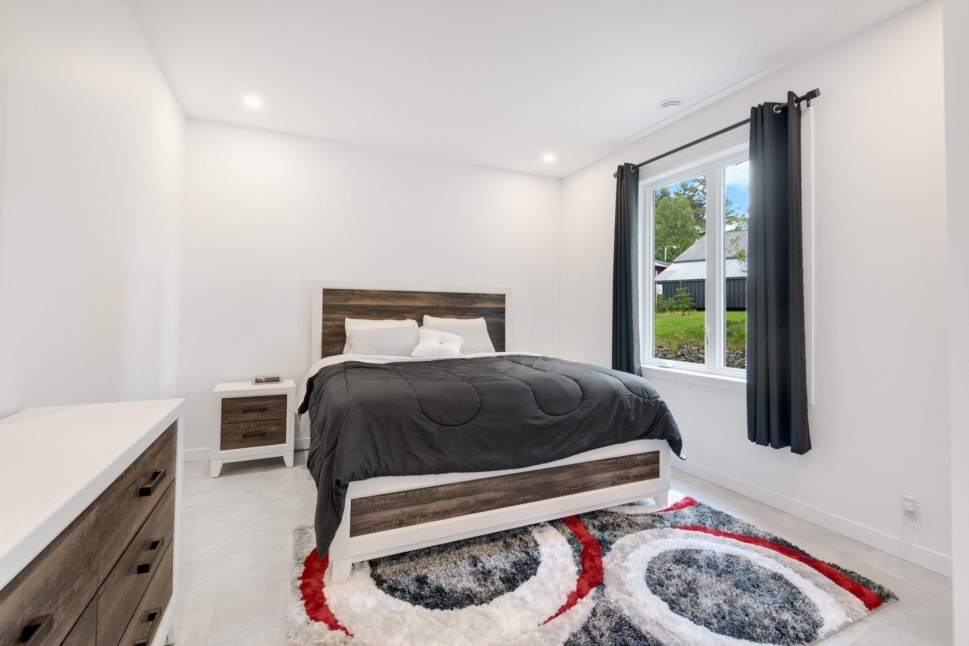 









553


Av. des Érables

,
Coaticook,




QC
J1A0C4

