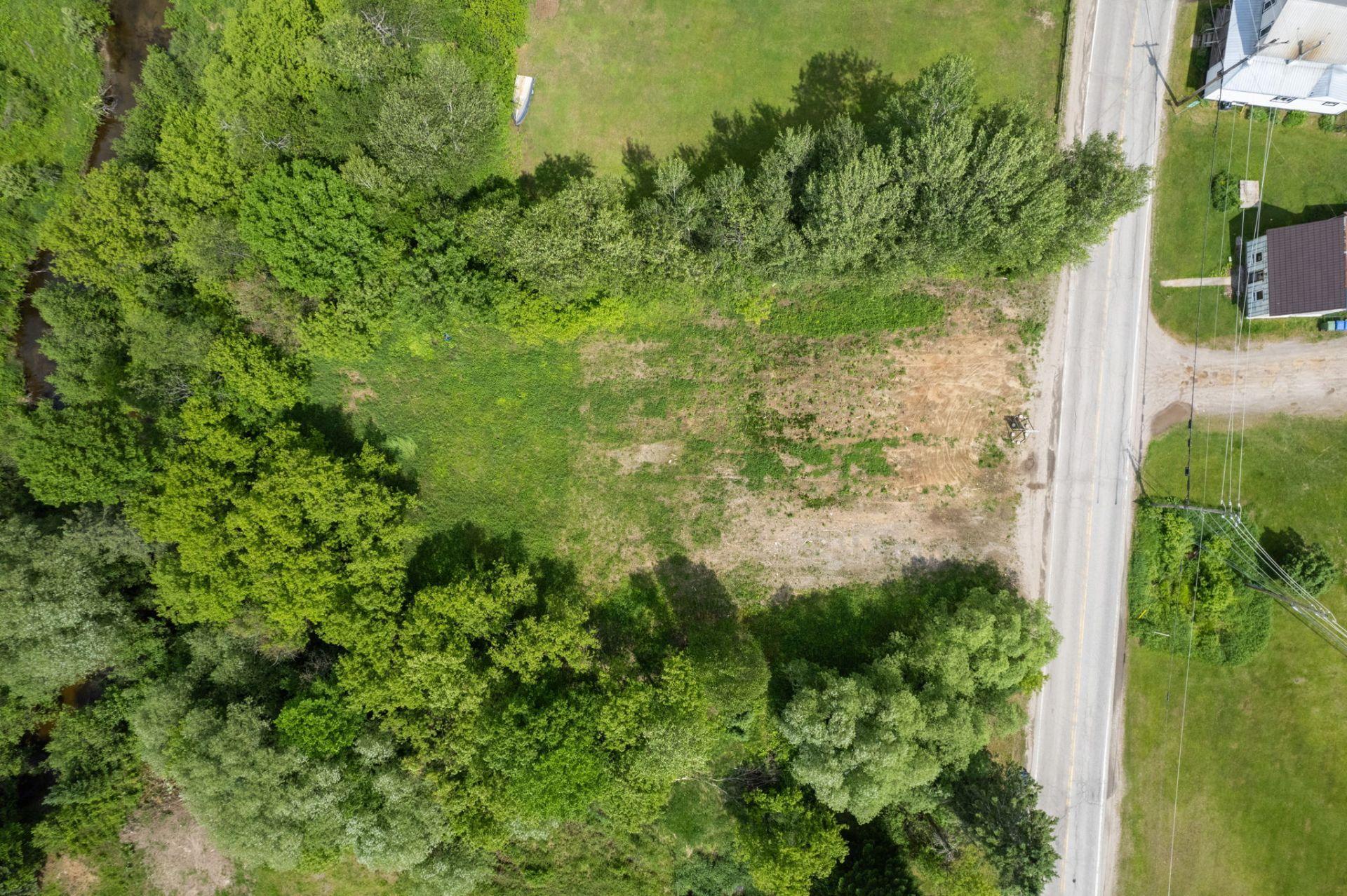









2671


Route Principale

,
Val-des-Monts,







QC
J8N3A6


