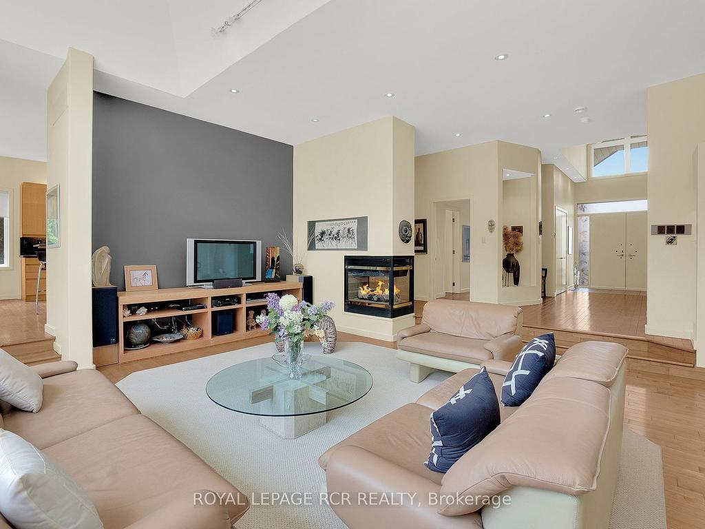 









5


Woodlot

Court,
Caledon,




ON
L7E 0C2

