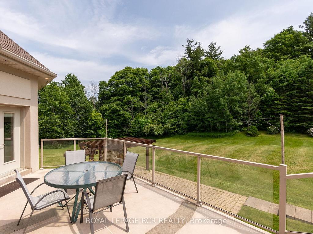 









5


Woodlot

Court,
Caledon,




ON
L7E 0C2

