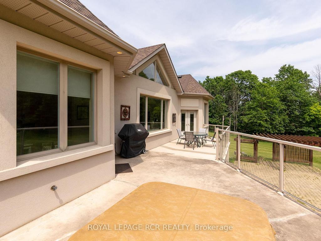 









5


Woodlot

Court,
Caledon,




ON
L7E 0C2

