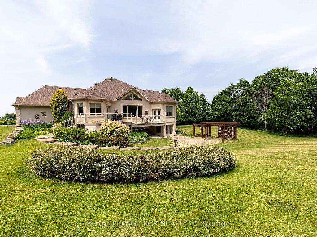 









5


Woodlot

Court,
Caledon,




ON
L7E 0C2

