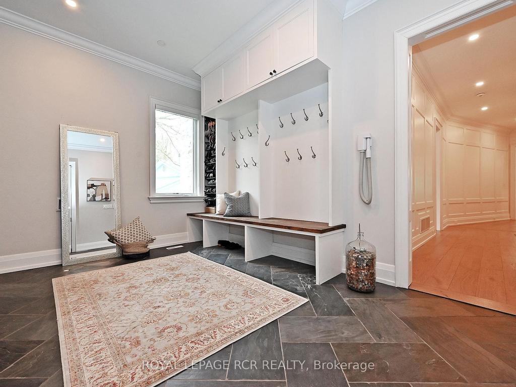 









197


Sherwood

Place,
Newmarket,




ON
L3Y 8E5

