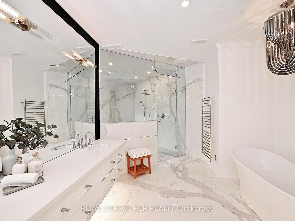 









197


Sherwood

Place,
Newmarket,




ON
L3Y 8E5

