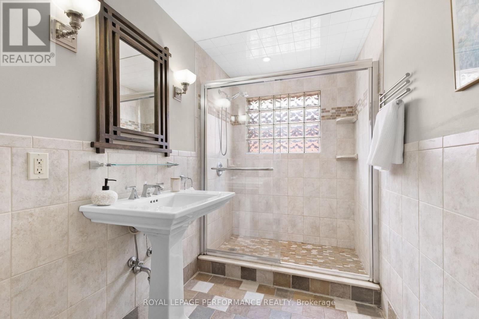 












345 THIRD AVENUE

,
Ottawa,




Ontario
K1S2K4

