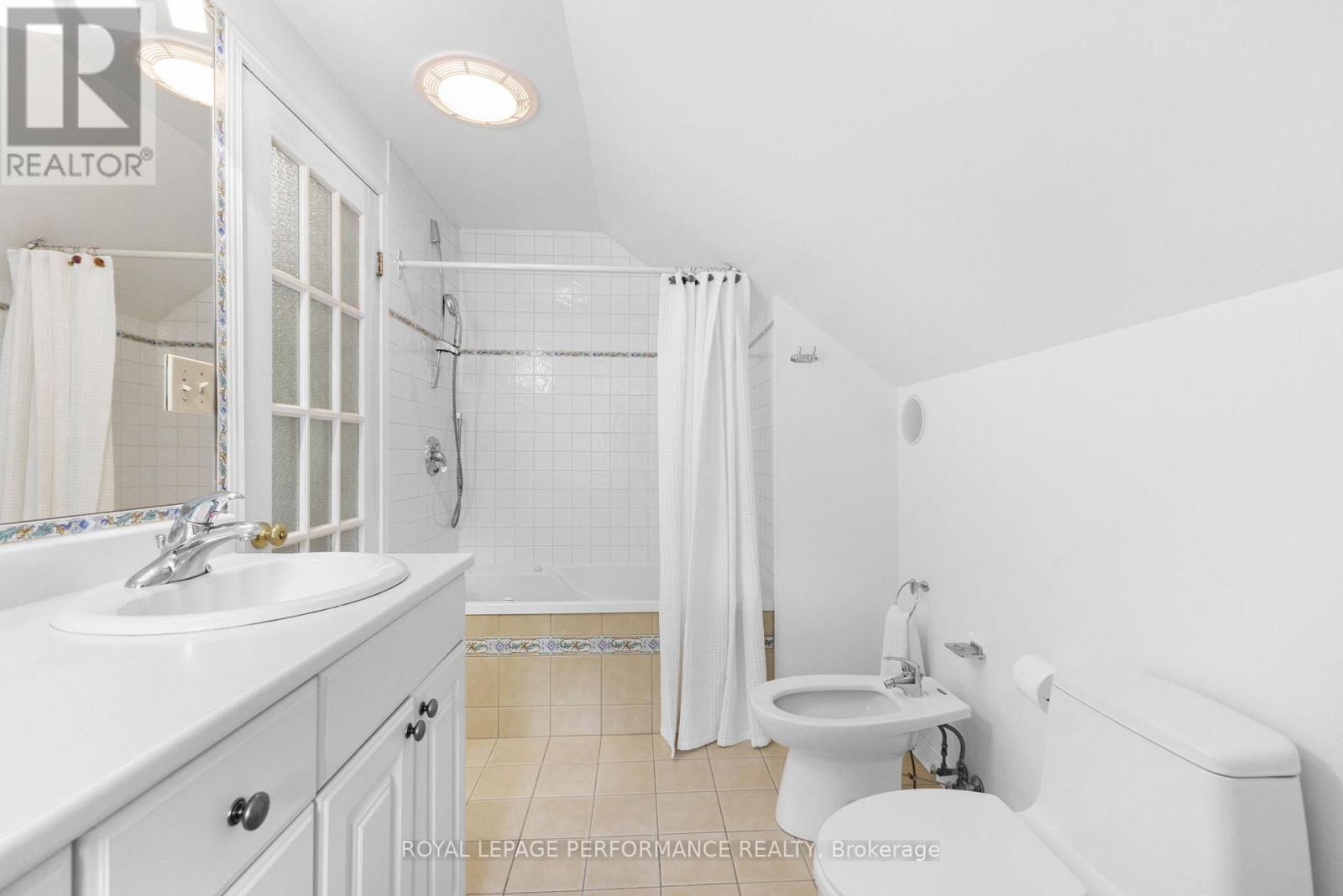 












345 THIRD AVENUE

,
Ottawa,




Ontario
K1S2K4

