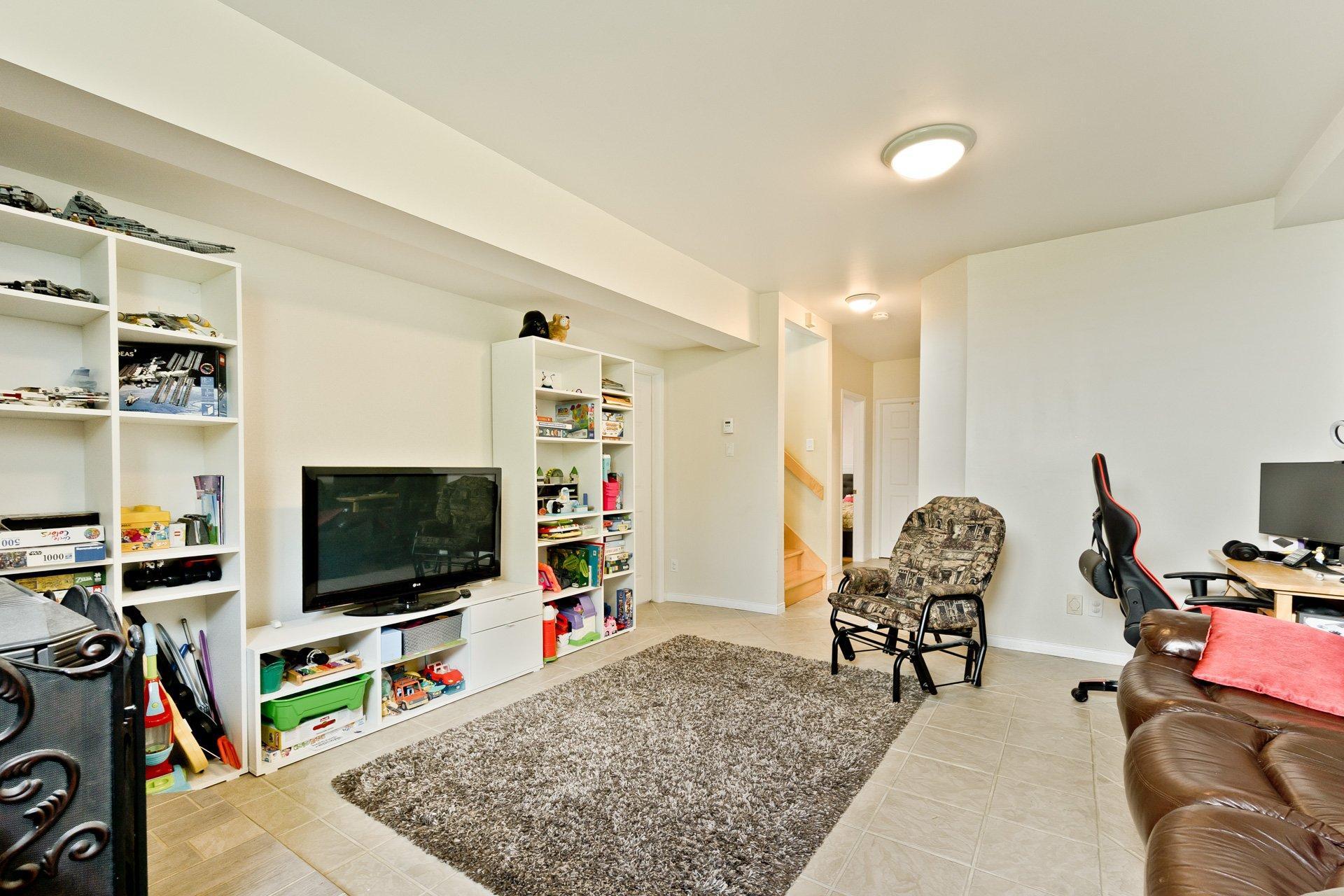 









1185


Rue des Tourterelles

,
Sherbrooke (Brompton/Rock Forest/Saint-Élie/Deauville),




QC
J1R0M5

