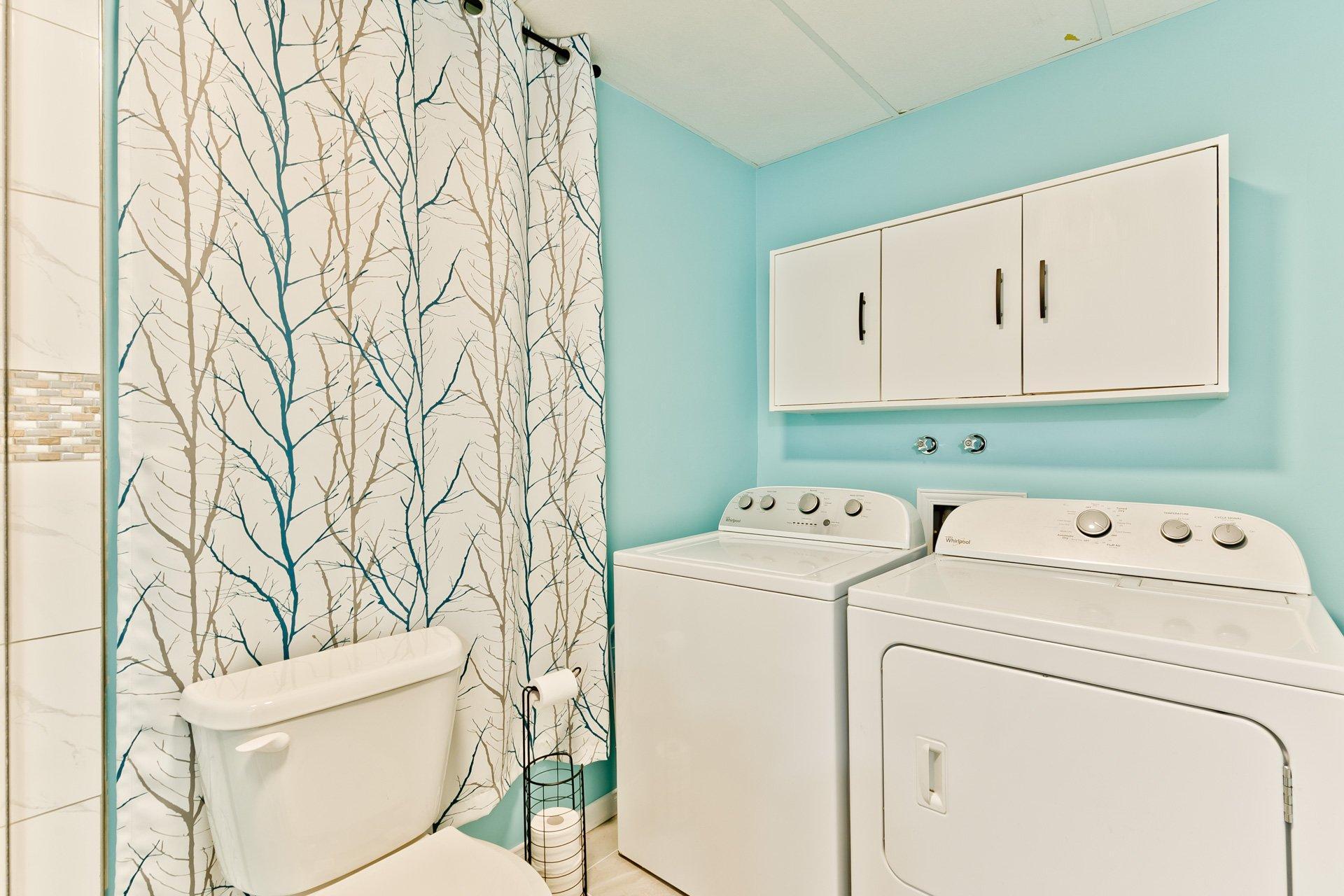 









1185


Rue des Tourterelles

,
Sherbrooke (Brompton/Rock Forest/Saint-Élie/Deauville),




QC
J1R0M5

