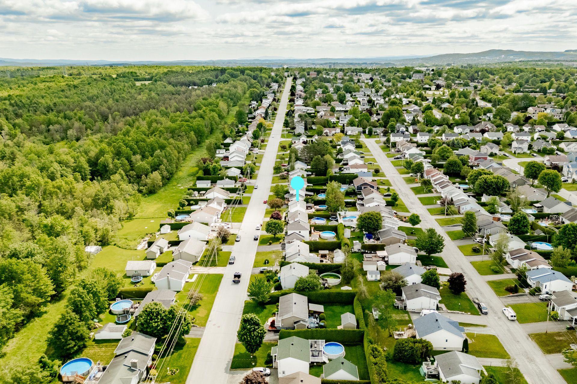 









1185


Rue des Tourterelles

,
Sherbrooke (Brompton/Rock Forest/Saint-Élie/Deauville),




QC
J1R0M5

