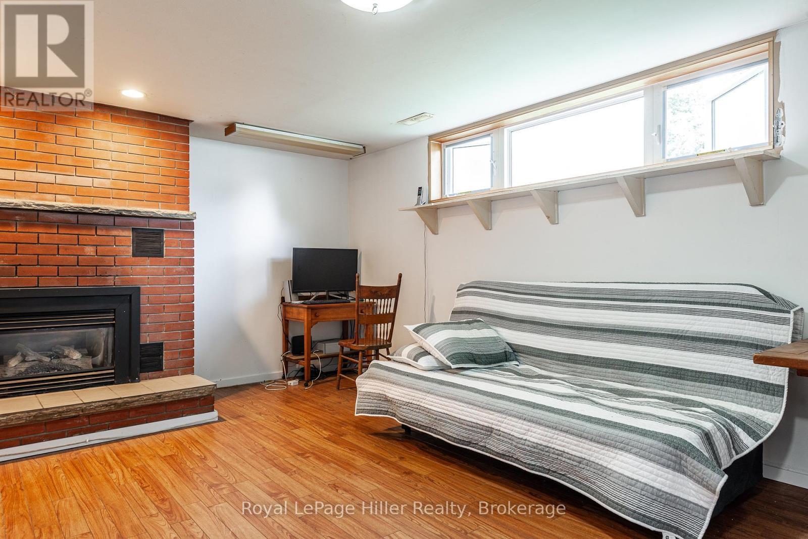 












335 BRITANNIA STREET

,
Stratford,




Ontario
N5A5Z9

