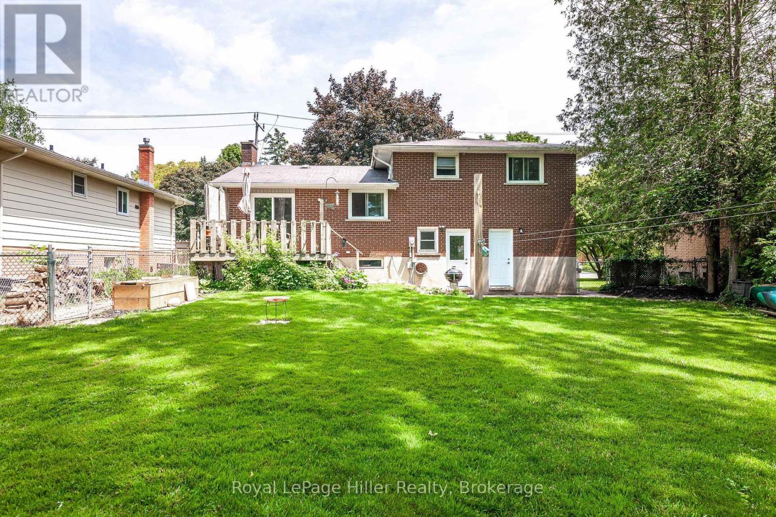 












335 BRITANNIA STREET

,
Stratford,




Ontario
N5A5Z9

