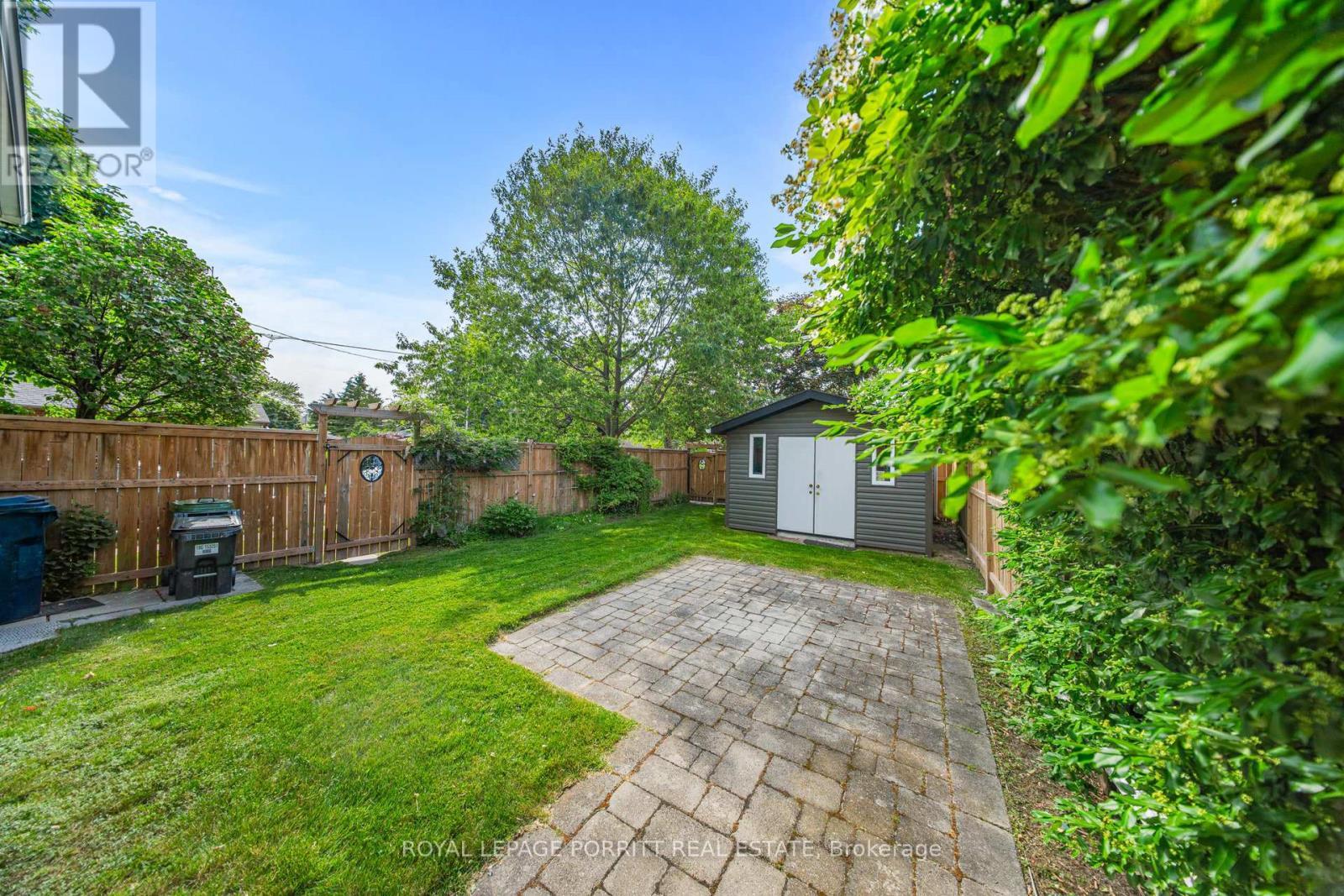 












25 ASH CRESCENT

,
Toronto,




Ontario
M8W1E4

