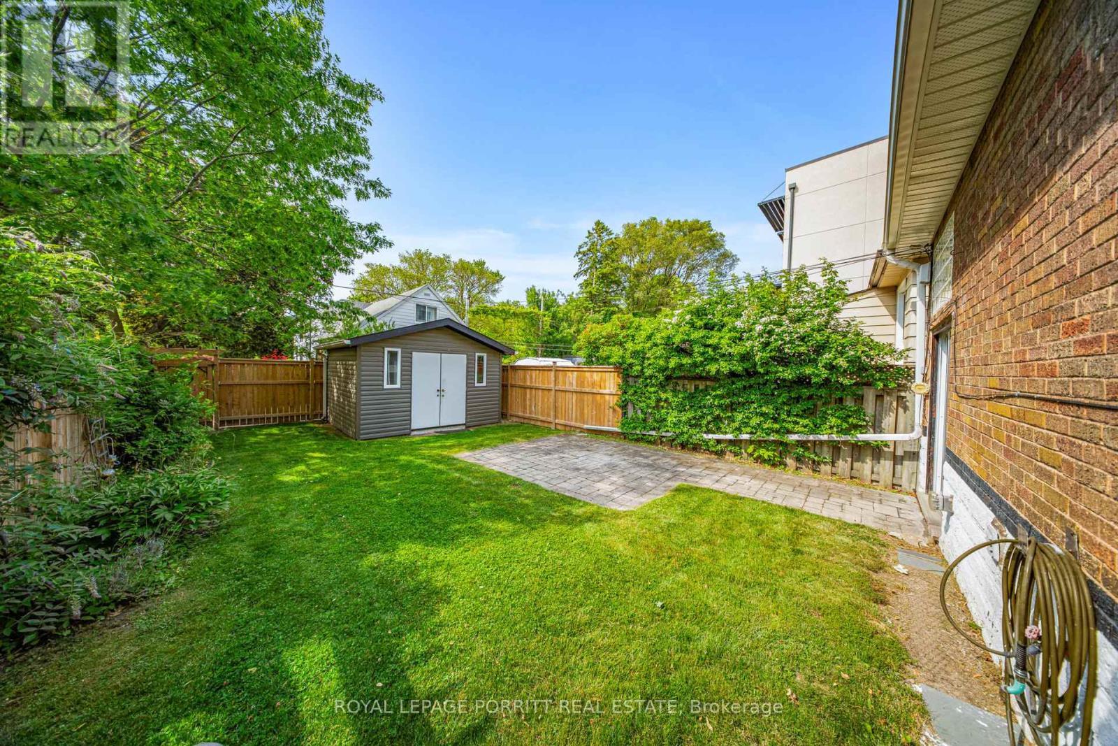 












25 ASH CRESCENT

,
Toronto,




Ontario
M8W1E4

