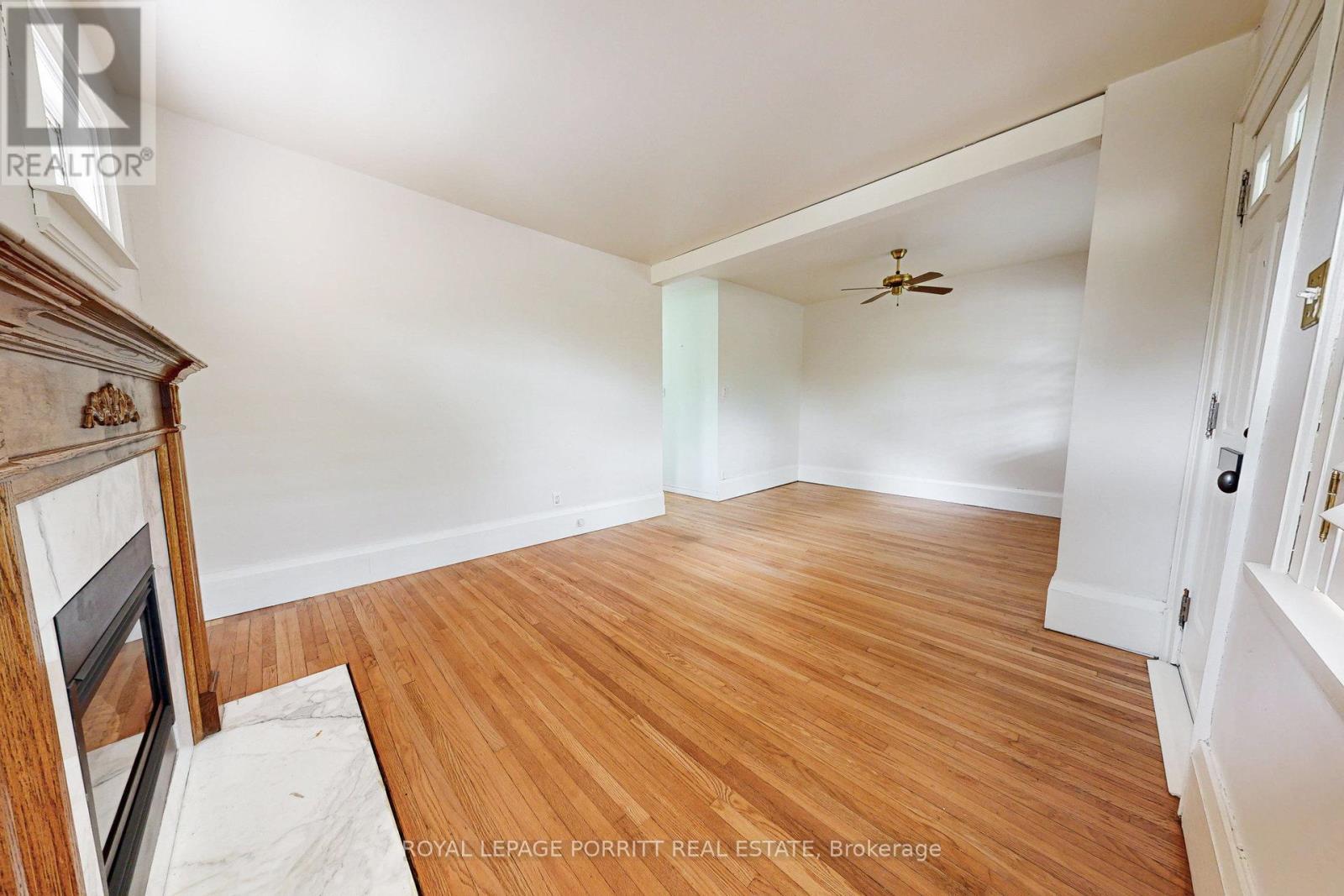 












25 ASH CRESCENT

,
Toronto,




Ontario
M8W1E4

