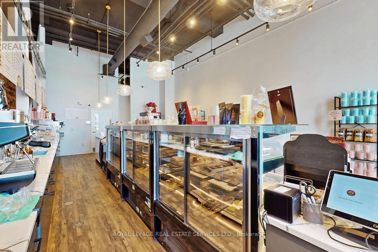 












35 KING STREET N

,
Waterloo,




Ontario
N2J2W9

