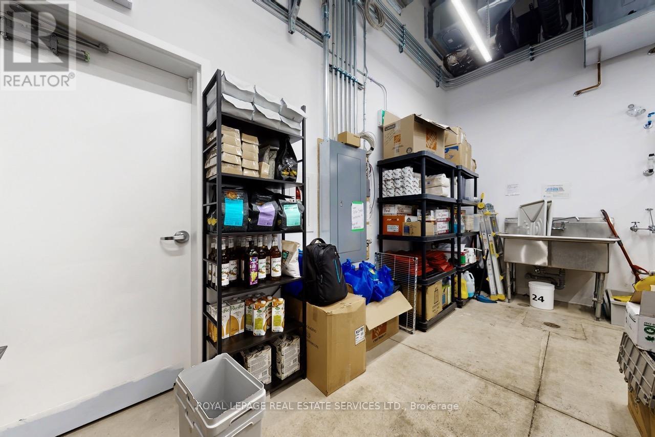 












35 KING STREET N

,
Waterloo,




Ontario
N2J2W9

