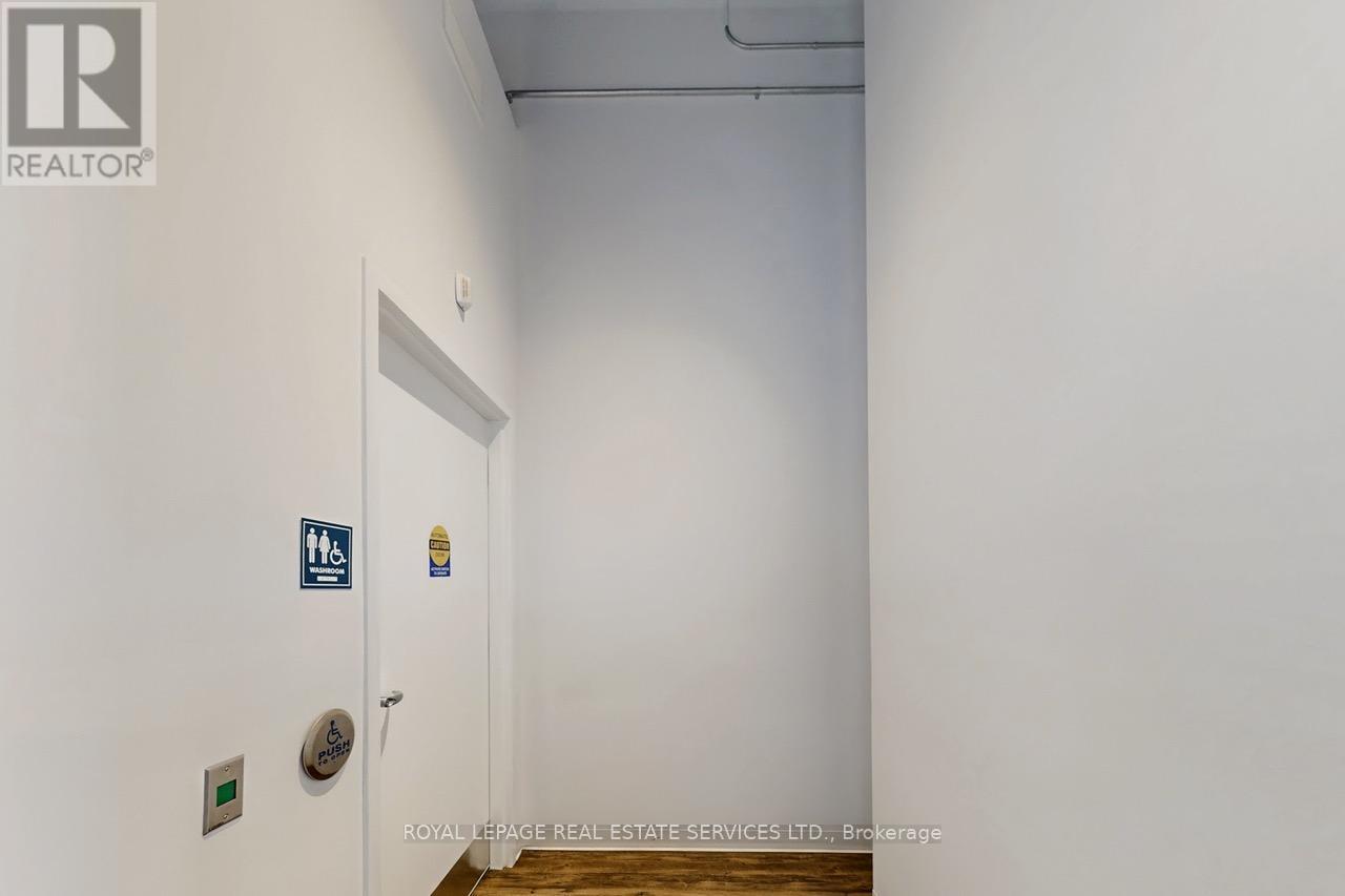 












35 KING STREET N

,
Waterloo,




Ontario
N2J2W9

