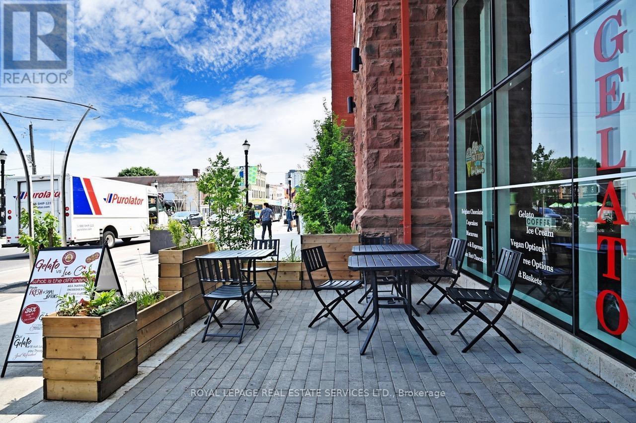 












35 KING STREET N

,
Waterloo,




Ontario
N2J2W9

