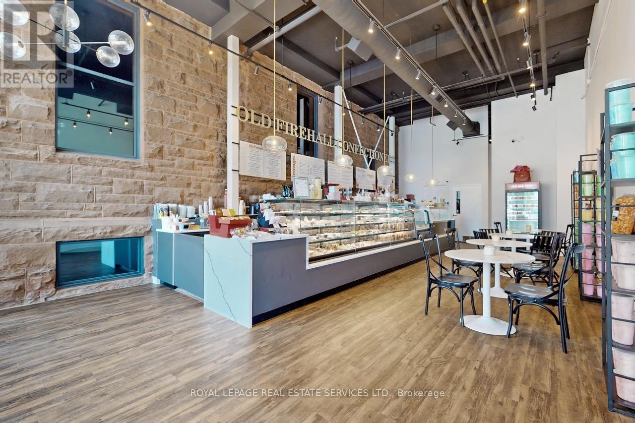 












35 KING STREET N

,
Waterloo,




Ontario
N2J2W9

