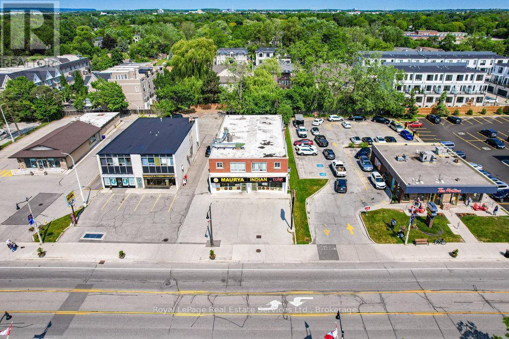 












2307 - 2309 LAKESHORE ROAD W

,
Oakville (BR Bronte),




Ontario
L6L1H2


