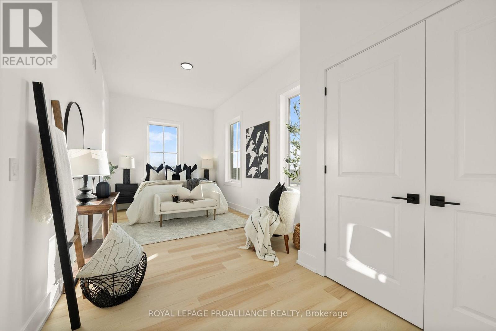 












201 - 941 CHARLES WILSON PARKWAY

,
Cobourg,




Ontario
K9A0L2

