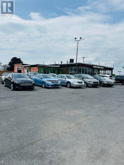 












3064 PITT STREET W

,
Cornwall,




Ontario
K6H1B1

