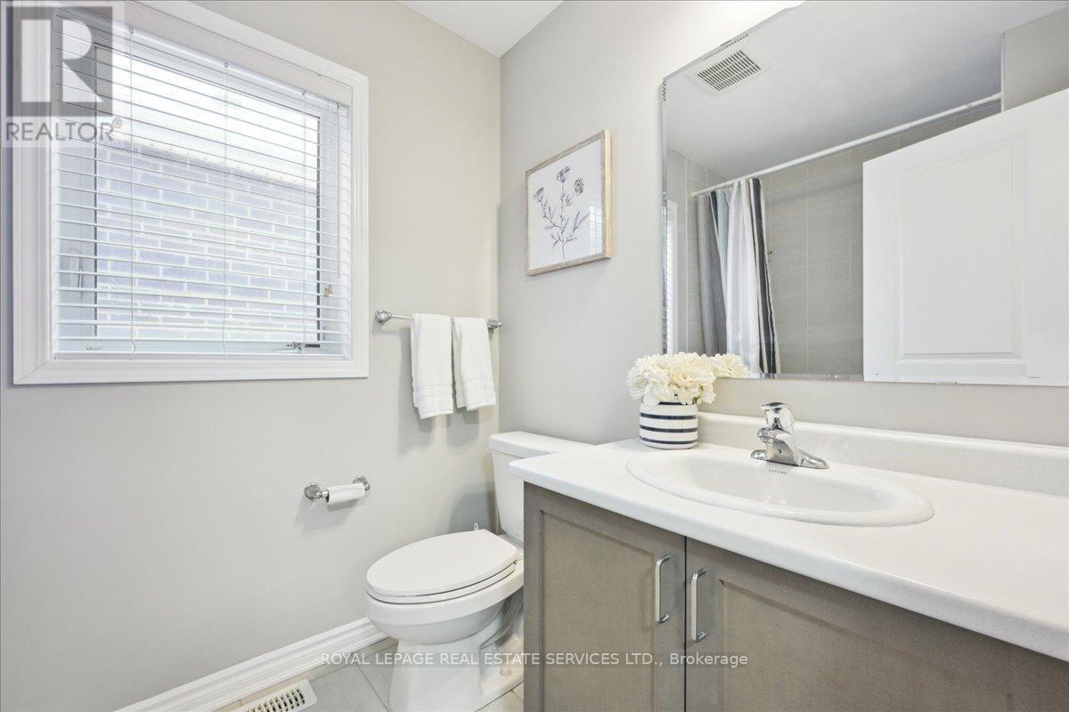 












1335 ROSE WAY

,
Milton,




Ontario
L9E1M5

