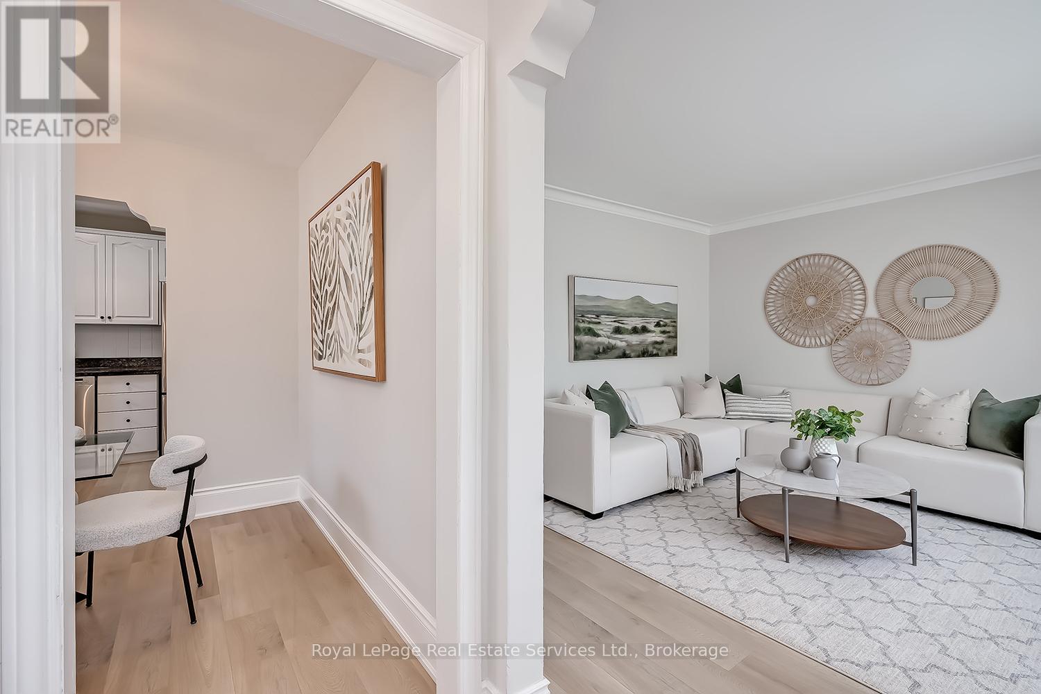 












397 BARTOS DRIVE

,
Oakville (CO Central),




Ontario
L6K3E5

