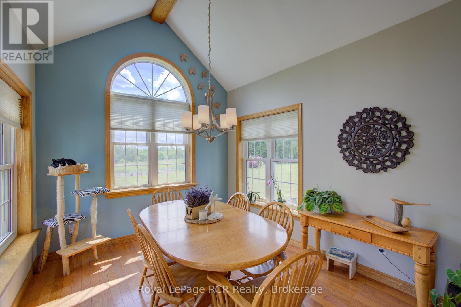 












8022 CONCESSION 16 ROAD

,
Mapleton,







Ontario
N0G1A0

