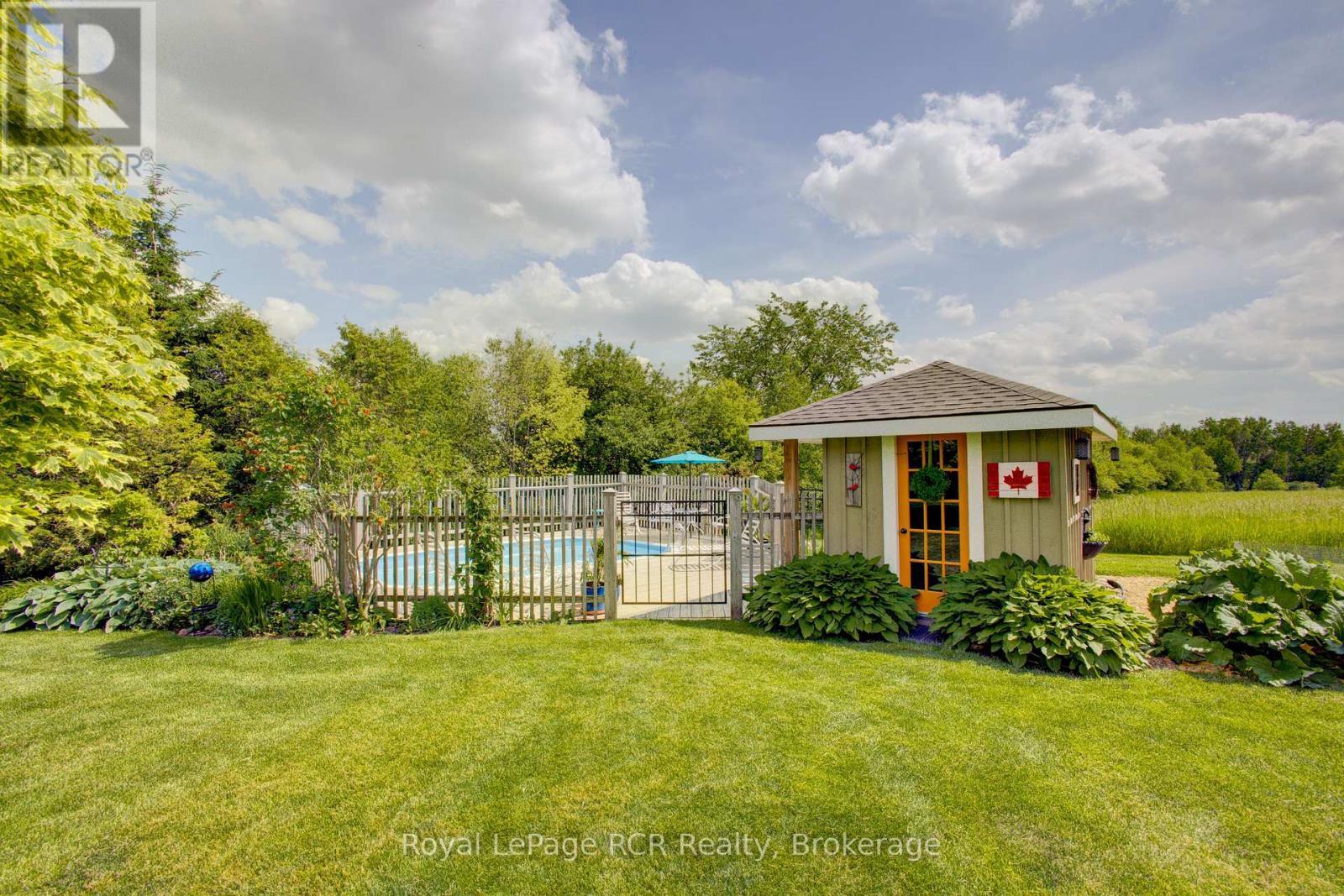 












8022 CONCESSION 16 ROAD

,
Mapleton,







Ontario
N0G1A0

