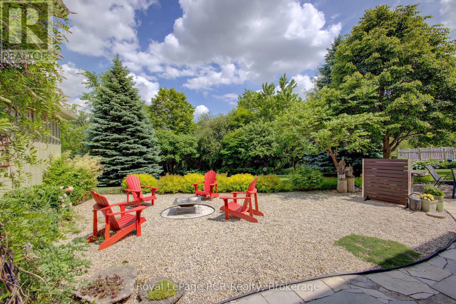 












8022 CONCESSION 16 ROAD

,
Mapleton,







Ontario
N0G1A0

