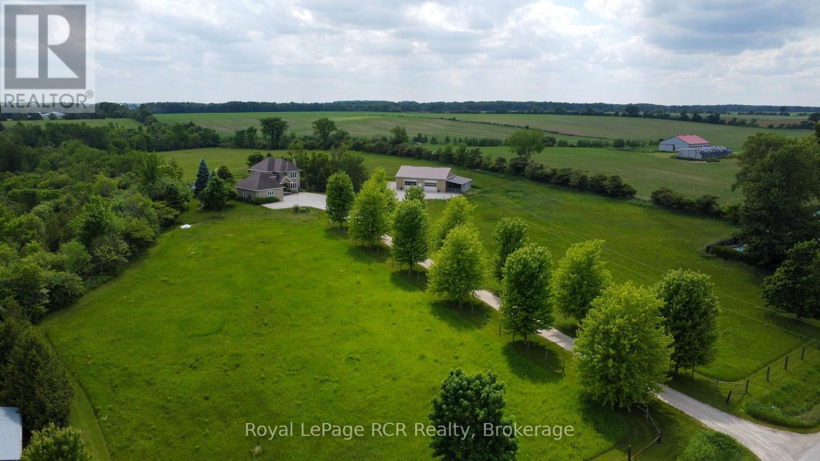 












8022 CONCESSION 16 ROAD

,
Mapleton,







Ontario
N0G1A0

