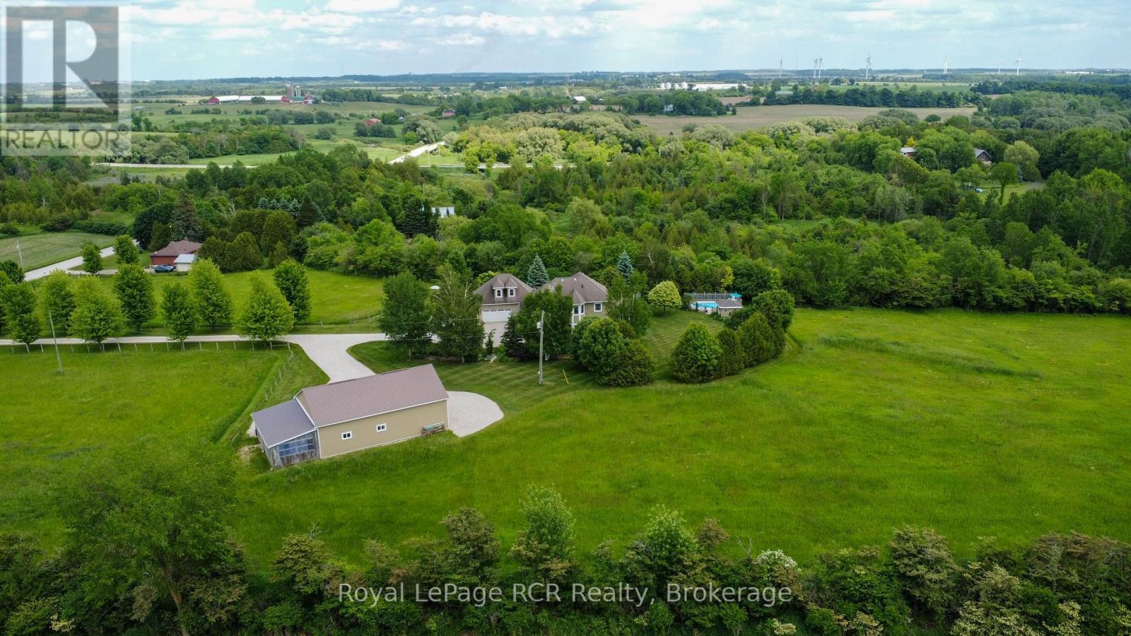 












8022 CONCESSION 16 ROAD

,
Mapleton,







Ontario
N0G1A0

